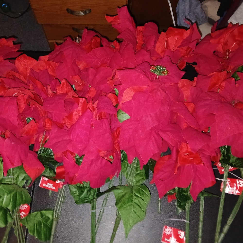 Set Of 17 Faux Red Poinsettia Bouqets